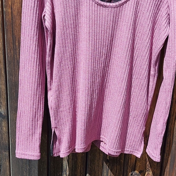 Buffalo Burgandy & lace long sleeve - Picture 14 of 14